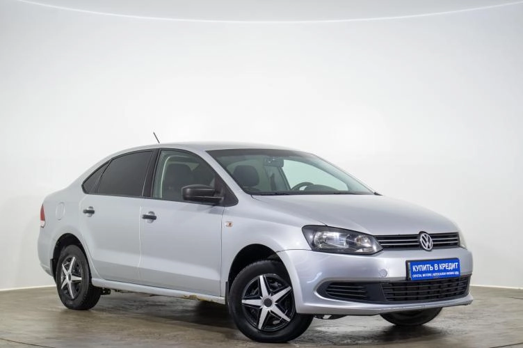 Volkswagen Polo 2013 года в Оренбурге