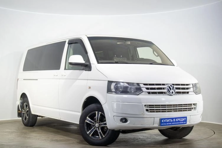 Volkswagen Caravelle 2012 года в Оренбурге