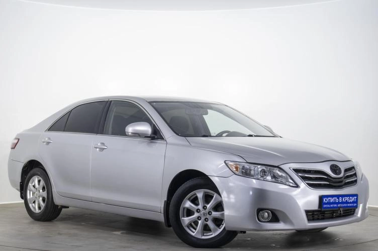 Toyota Camry 2010 года в Оренбурге