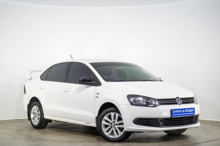 Volkswagen Polo 2013 года в Оренбурге