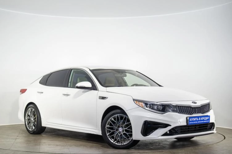 KIA Optima 2016 года в Оренбурге