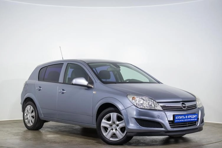 Opel Astra 2010 года в Оренбурге