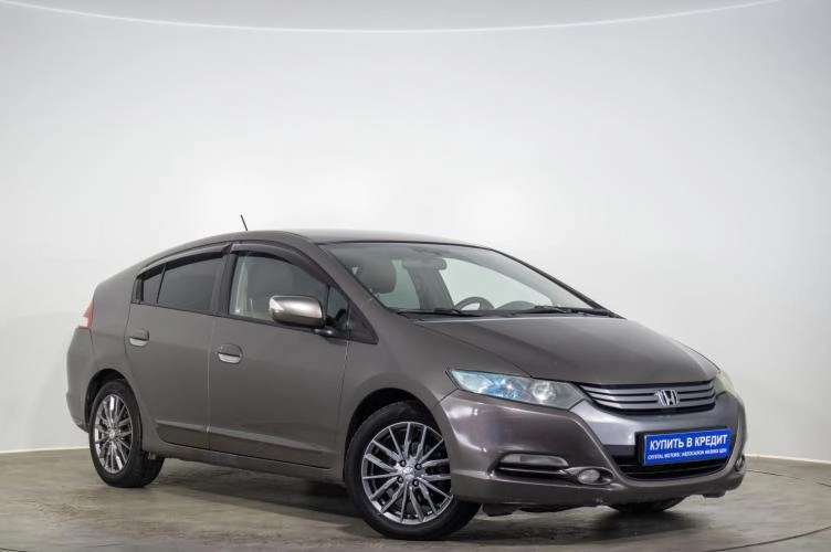 Honda Insight 2010 года в Оренбурге