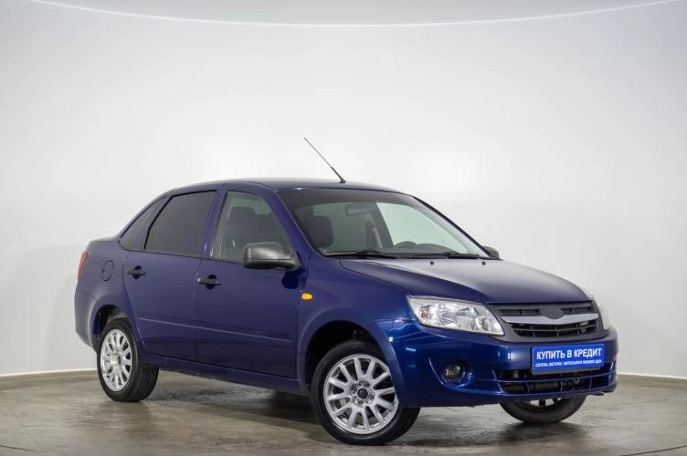 ВАЗ (LADA) Granta 2013 года в Оренбурге
