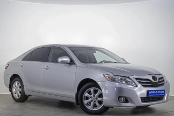 Toyota Camry 2010 года в Оренбурге