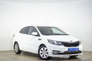 KIA Rio 2015 года в Оренбурге