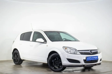 Opel Astra 2011 года в Оренбурге