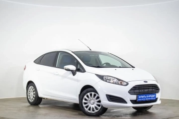 Ford Fiesta 2015 года в Оренбурге