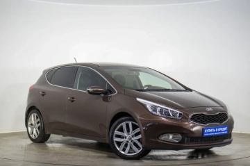KIA cee'd 2014 года в Оренбурге