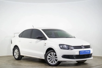 Volkswagen Polo 2013 года в Оренбурге