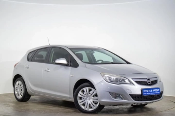 Opel Astra 2012 года в Оренбурге