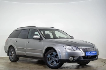 Subaru Legacy 2006 года в Оренбурге