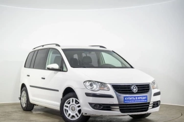 Volkswagen Touran 2010 года в Оренбурге