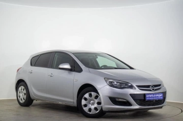 Opel Astra 2013 года в Оренбурге