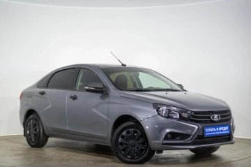 ВАЗ (LADA) Vesta 2018 года в Оренбурге